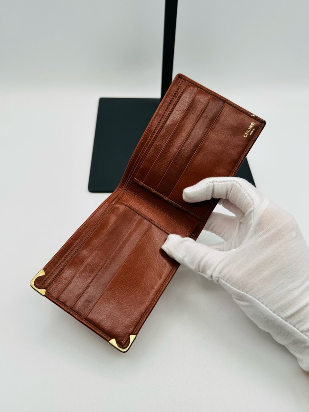 Celine vintage Bi Fold Wallet - Picture 8 of 16